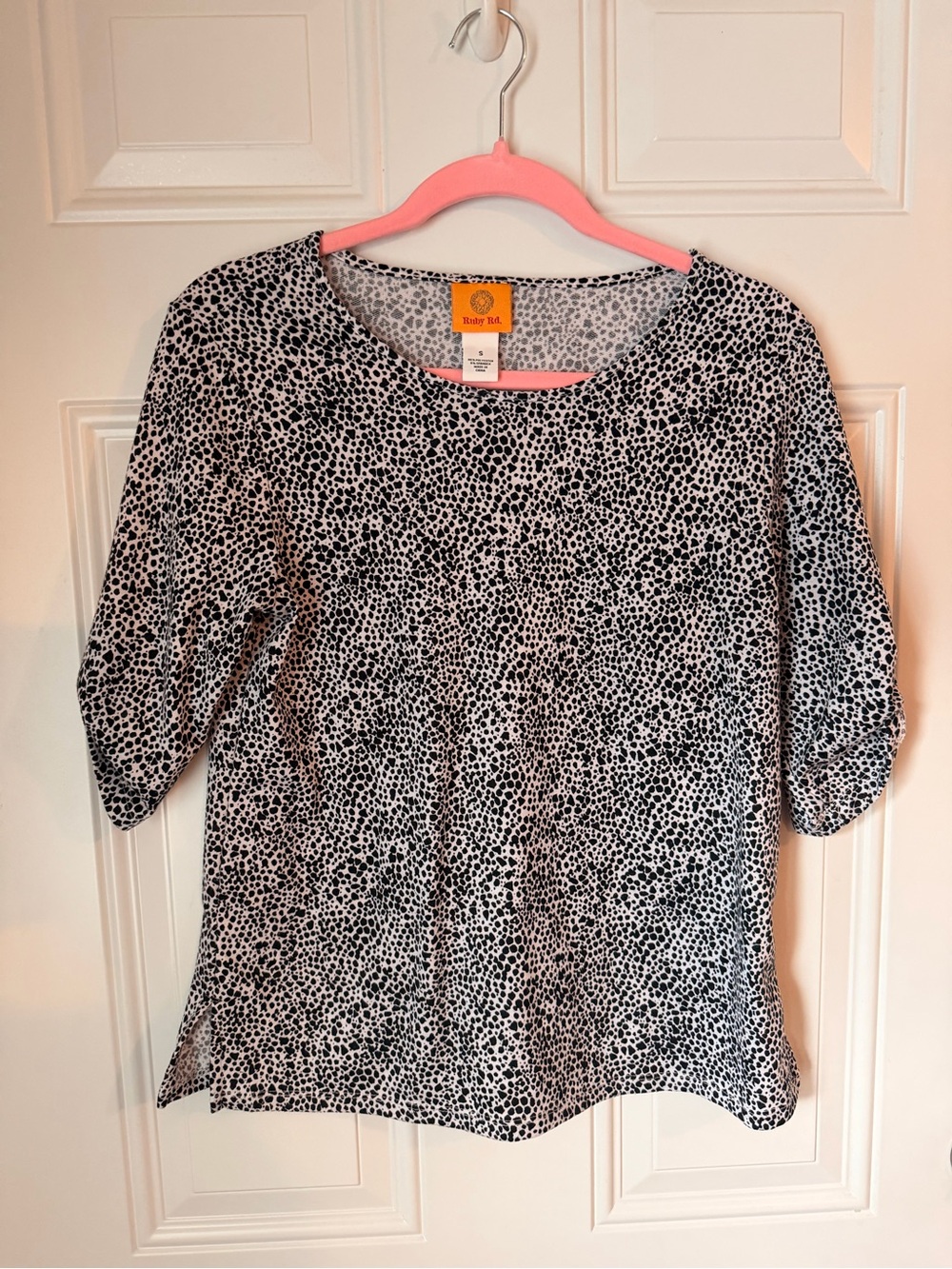 Ruby Rd. Black & White Dotted Leopard Short Sleeve Top